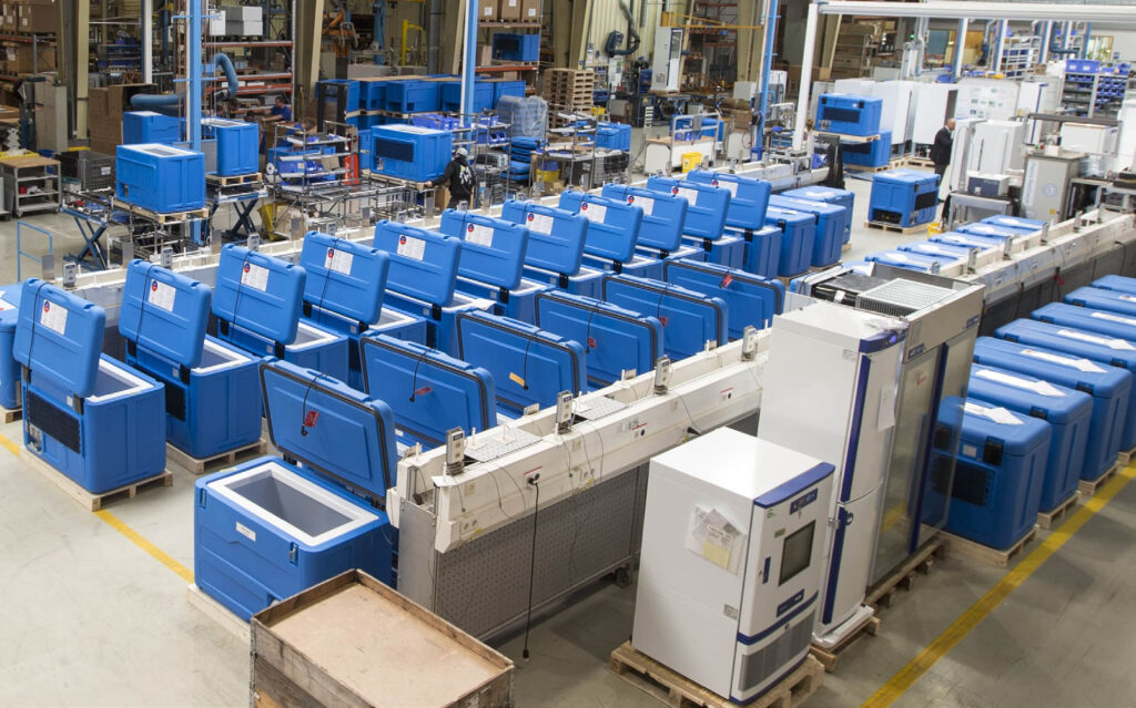 View of the production plant with the assembly of the rotomolded components.